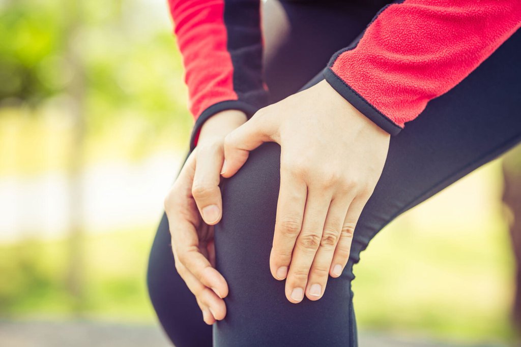Why do your knees click and should you worry?